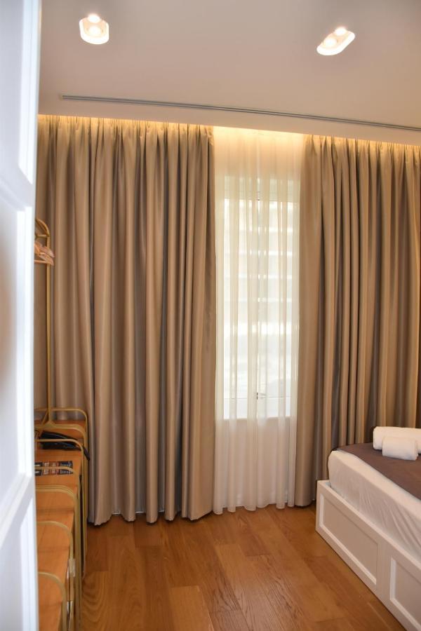Hotel Ergi'S ดูร์เรส ภายนอก รูปภาพ
