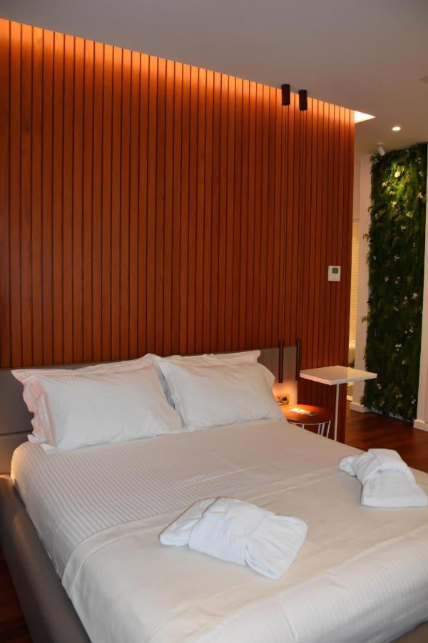 Hotel Ergi'S ดูร์เรส ภายนอก รูปภาพ