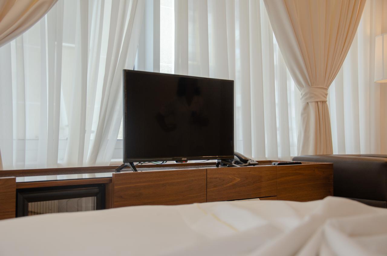 Hotel Ergi'S ดูร์เรส ภายนอก รูปภาพ